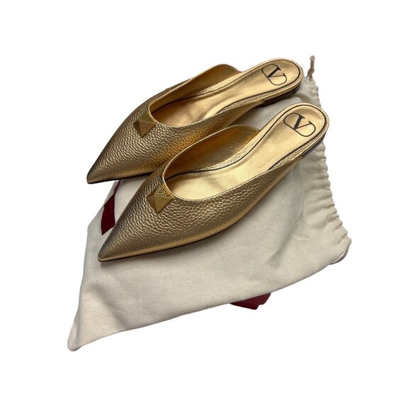 Valentino Garavani Gold Rockstud Pointed-Toe Mules - Picture 2 of 7